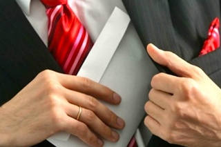 Таъмагир суғурта ходими ўз жазосини оладиган бўлди