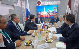 Узбекистан и Россия расширяют сотрудничество в сфере туризма