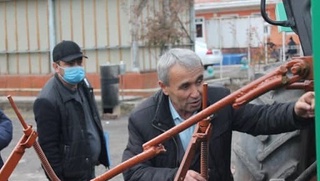 Самарқандда 17 мингдан ортиқ трактор ва қишлоқ хўжалиги техникалари таъмирланмоқда