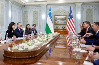 Саида Мирзиёева АҚШ президентининг махсус вакили бошчилигидаги делегация билан учрашув ўтказди