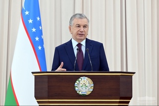 Президент Бухоро видеоселектор йиғилиши ўтказмоқда