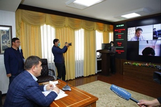 Namangan viloyat hokimi xitoylik investorlar bilan onlayn muloqot oʻtkazdi