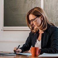 Shahrisabzda ikki nafar o‘qituvchi ishga tiklandi