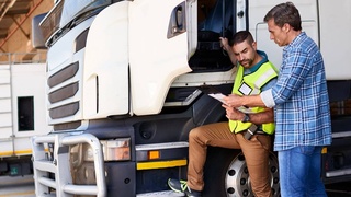 Будет усовершенствована система повышения квалификации кадров в сфере автомобильного транспорта