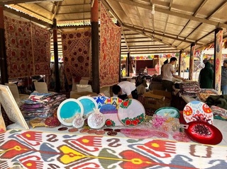 Ўзбекистон ҳунармандлик маҳсулотлари Италияда намойиш этилмоқда