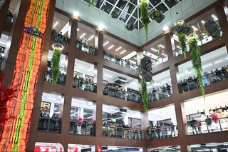 The service sector is becoming one of the drivers of economic growth in Jizzakh