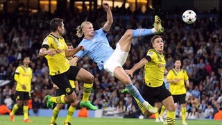 Два вратарских гола лишили «Боруссию» победы над «Сити»