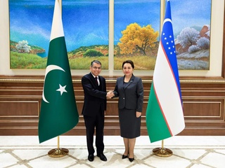 Өзбекстан ҳәм Пакистан: еки мәмлекет халықлары мәплерине байланыслы режелер жедел әмелге асырылады