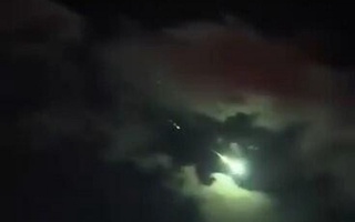 Истанбул ва Туркиянинг бошқа шаҳарларида осмонда метеоритнинг қулаб тушиши кузатилди