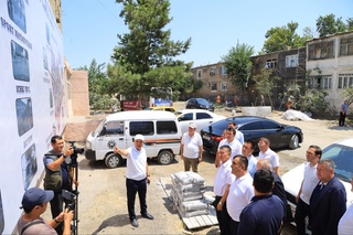 Масъуллар аҳоли муаммоларини ҳал этмоқда