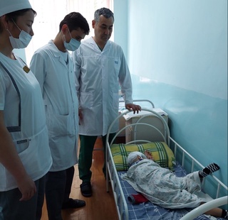 Шер тишлаб олган боланинг аҳволи  қониқарли, муолажалар режа асосида давом эттирилмоқда