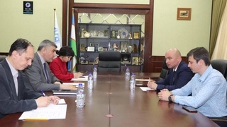 Дар ПСС Ўзбекистон бо ширкати «EXPO-CONTRACT Group»-и  Русия 
вохӯрӣ ба амал омад