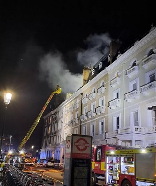 Лондондаги турар-жой биносида ёнғин содир бўлди