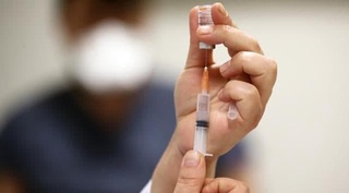 Grippga qarshi vaksinalar COVID-19 dan himoya qila oladimi?