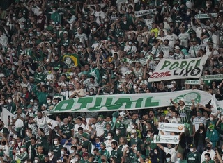 Мухлислик фожиа билан тугади