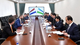 Дар Тошканд машваратҳои сиёсии Ӯзбекистону Ҳулланд баргузор шуданд