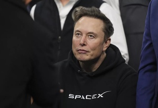 Песков Маскнинг Россиядан сиёсий бошпана сўрагани ҳақидаги хабарларга изоҳ беришдан бош тортди