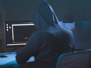 Наманганда Суриядаги жангарилар билан алоқа боғлаган гуруҳни қўлга олинди