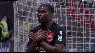 «Айнтрахт» нанес первое поражение «Баварии», забив чемпиону Германии 5 голов