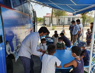 Сардобалик болалар​ “TexnoBus” ўқув платформаси билан танишди