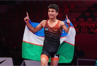 Узбекистанский борец вольного стиля Улугбек Рашидов стал чемпионом мира