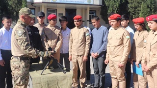 В Сариасие приняли 60 юношей и девушек в отряды «Ватан таянчи»