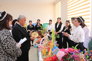 В Навоийском государственном педагогическом институте прошла международная научно-практическая конференция на тему «Стратегии развития дошкольного образования»