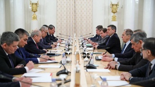 Абдулазиз Камилов встретился с главой МИД России Сергеем Лавровым