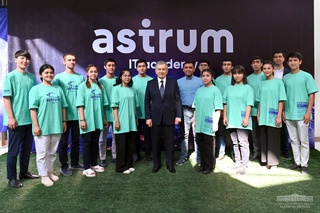 The President meets with IT sector representatives