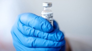 Учреждения ООН приступают к распределению и доставке вакцин от COVID-19