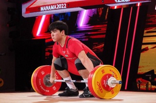 Шарофиддин Амриддинов Олимпиада чемпионидан олтин медални тортиб олди