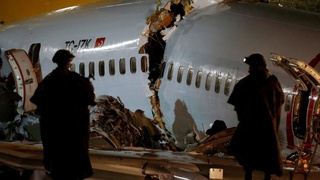 Ҳиндистонда ҳалокатга учраган самолётда 14 киши қурбон бўлган