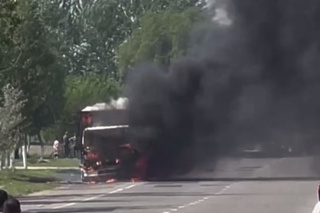 Самарқандда “Isuzu” ёниб кетди