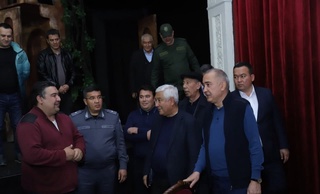 Toshkent shahar hokimi teatrni taʼmirlash yuzasidan koʻrsatma berdi