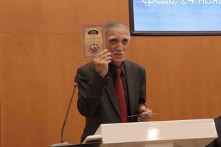 "Asrlar osha yetgum halqimga"