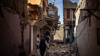 Marokashdagi zilziladan keyin vayronalar ostidan 11 yoshli qiz qutqarib olindi