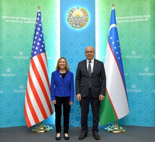 Фурқат Сиддиқов АҚШ Мемлекеттік департаментінің Халықаралық діни еркіндік кеңсесі координаторымен кездесті