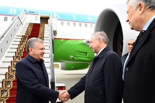 Президент Шавкат Мирзиёев ба Санкт-Петербург омад