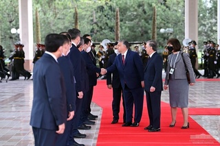Олий даражадаги музокаралар бошланди
