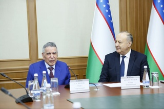 Давра суҳбатининг бош мавзуси “Инсон қадрини улуғлаш” концепцияси бўлди