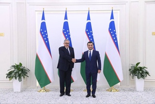 Глава МИД Узбекистана принял копии верительных грамот нового Посла России