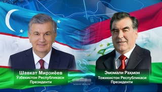 The President of Uzbekistan holds a phone call with the President of Tajikistan