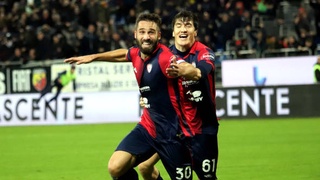 Шомуродов вышел на замену и голевым пасом помог «Кальяри» победить «Сассуоло»