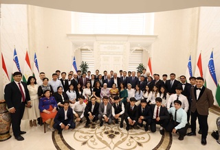 Tojikistonda vatandoshlar uchun tashkil etilgan tadbirlar doirasida ilk bor "Zakovat" intellektual o‘yini o‘tkazildi