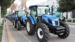 Toshkentda “New Holland td-5.110” rusumli 1000-traktor ishlab chiqarildi