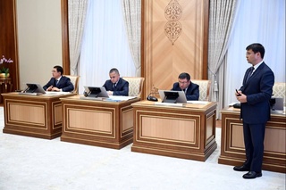Plans for the development of the chemical industry are presented