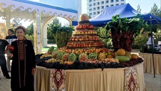 Түрікменстанда Өзбекстан ұлттық  стенді көрсетілді