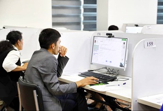 Аттестация натижаларидан норози бир гуруҳ ўқитувчилар Мактабгача ва мактаб таълими вазирлигини судга берди