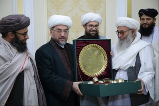 Muftiy Nuriddin Xoliqnazar Afgʻoniston Haj va vaqf ishlari vaziri Mavlaviy Nur Muhammad Saqib bilan uchrashdi