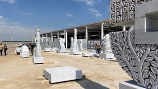 Пойтахти Ӯзбекистон барои офаридани асарҳое, ки Тошкандро зинат медиҳанд, ҳайкалтарошонро аз мамлакатҳои гуногун даъват мекунад